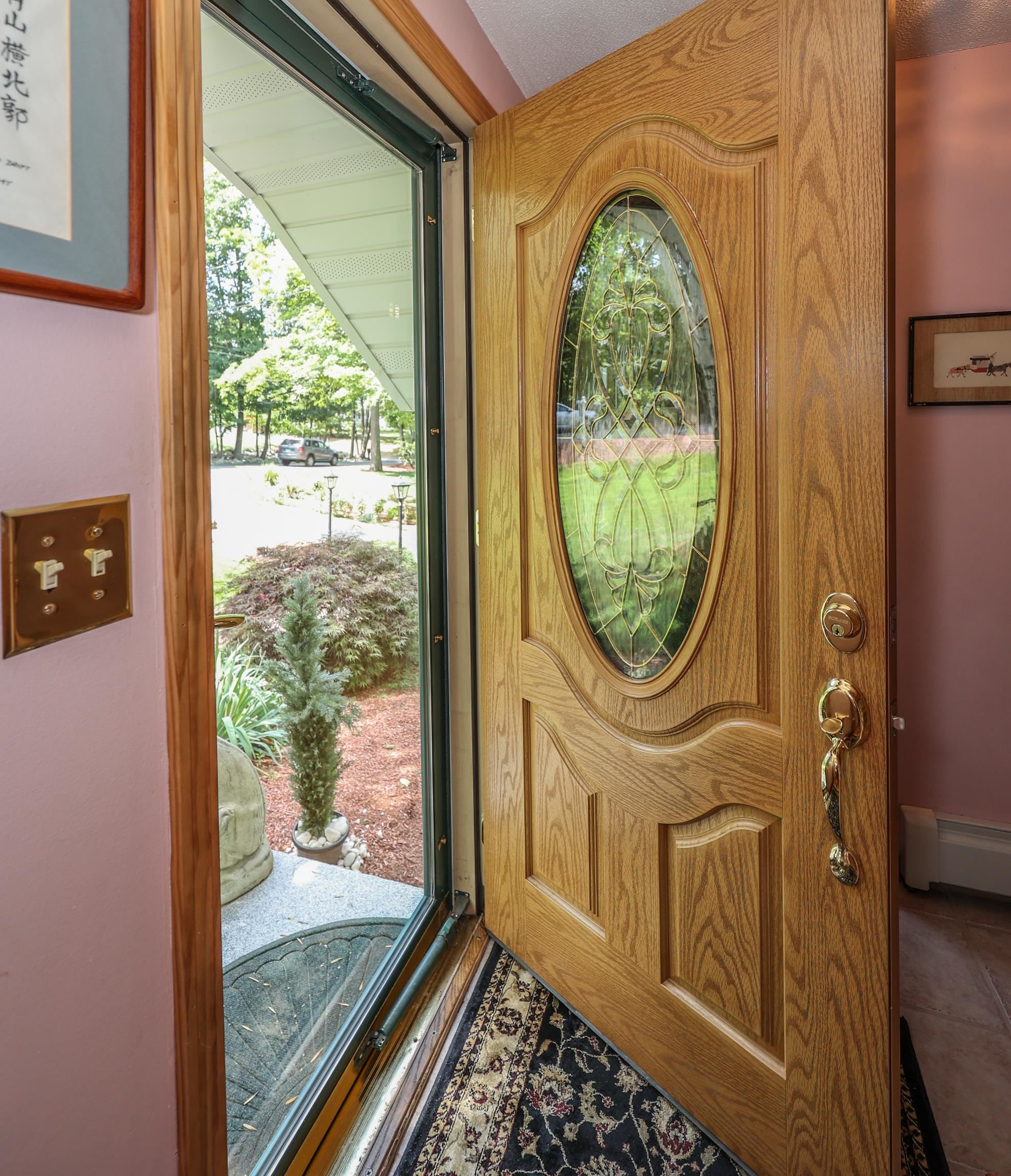 7 Cole Road Derry, NH 03038 - Photo 5 of 40