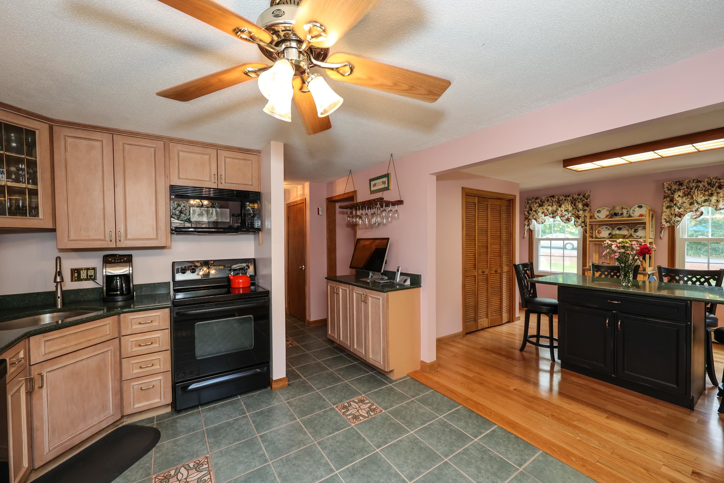 7 Cole Road Derry, NH 03038 - Photo 7 of 40