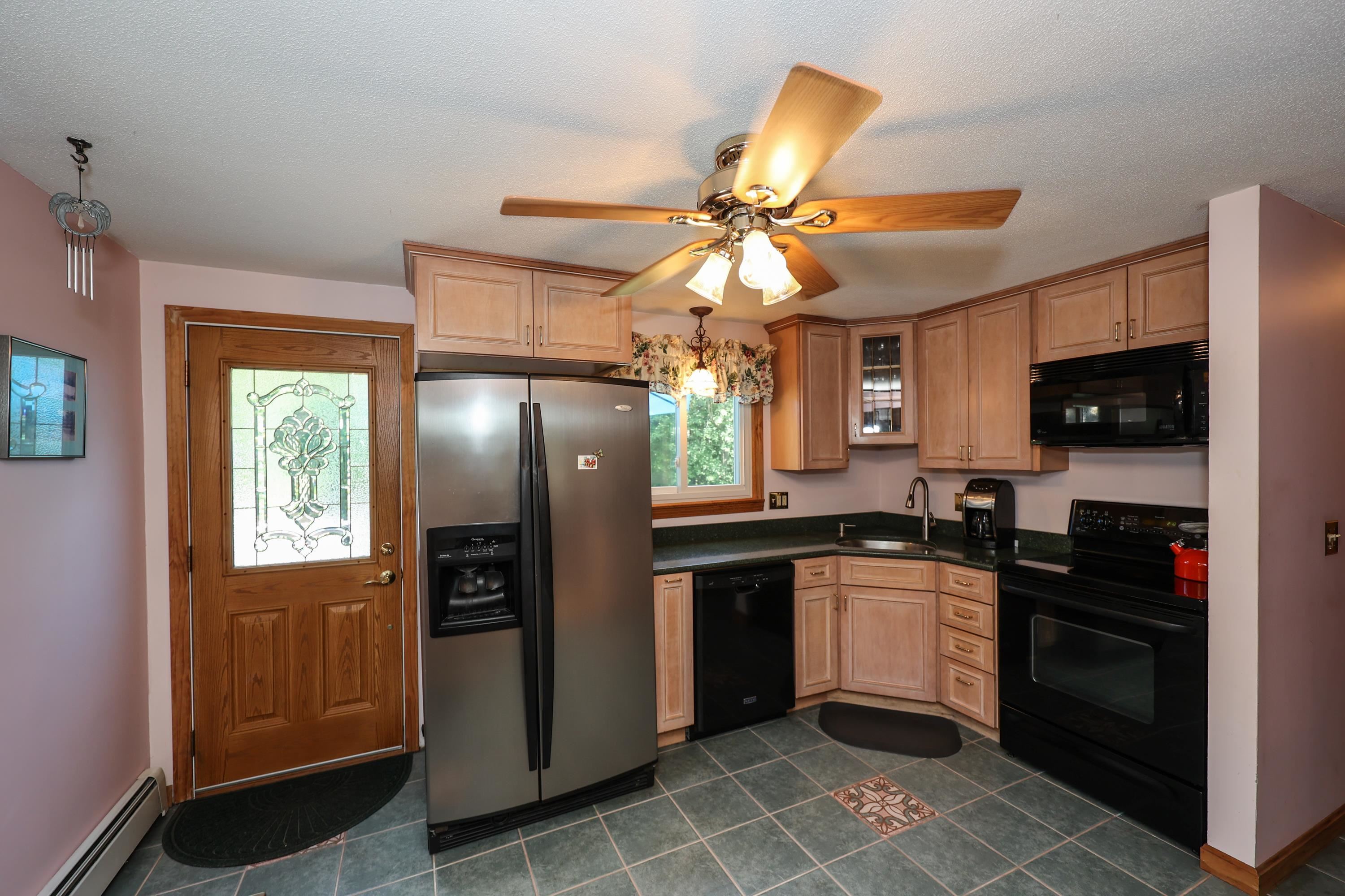 7 Cole Road Derry, NH 03038 - Photo 8 of 40