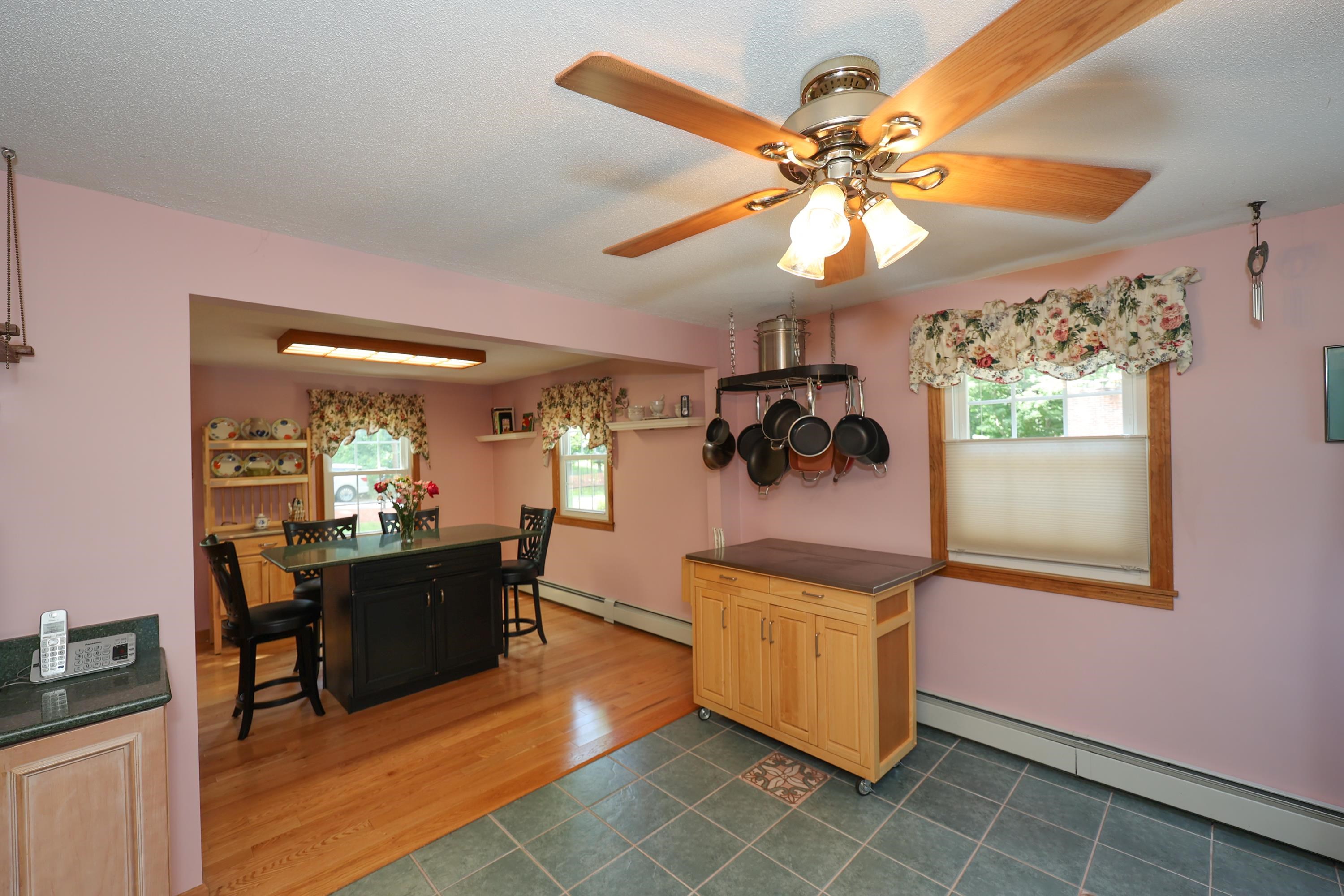 7 Cole Road Derry, NH 03038 - Photo 10 of 40