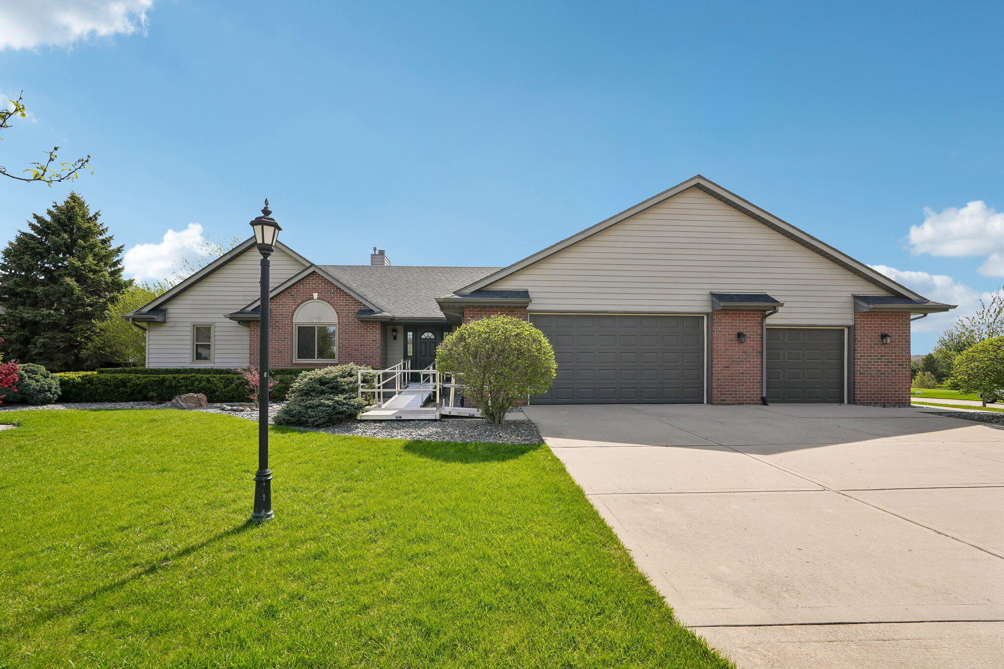 8108 East Ridge Drive Pleasant Prairie, WI 53158 - Photo 3 of 51 1-web-or-mls-E Ridge Dr-S0505-001