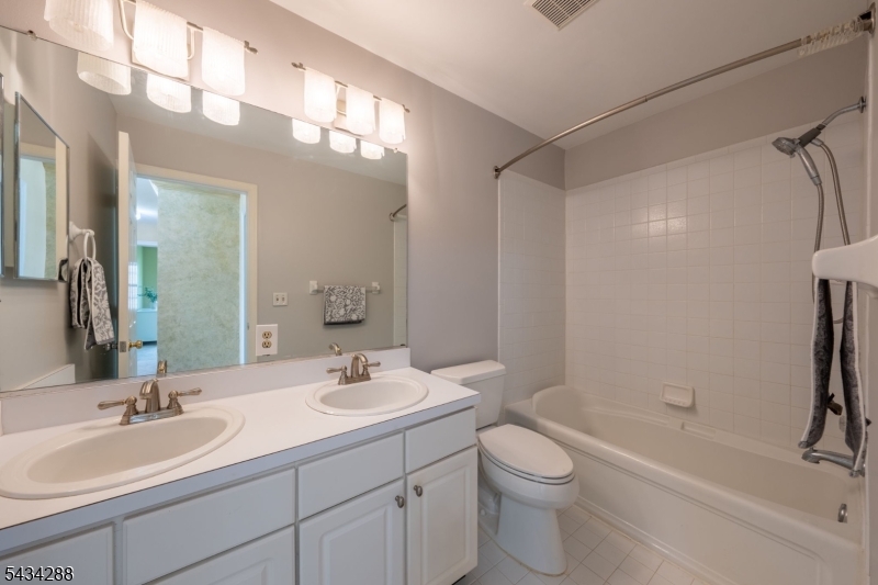 16 Landau Road Bernards, NJ 07920 - Photo 14 of 28