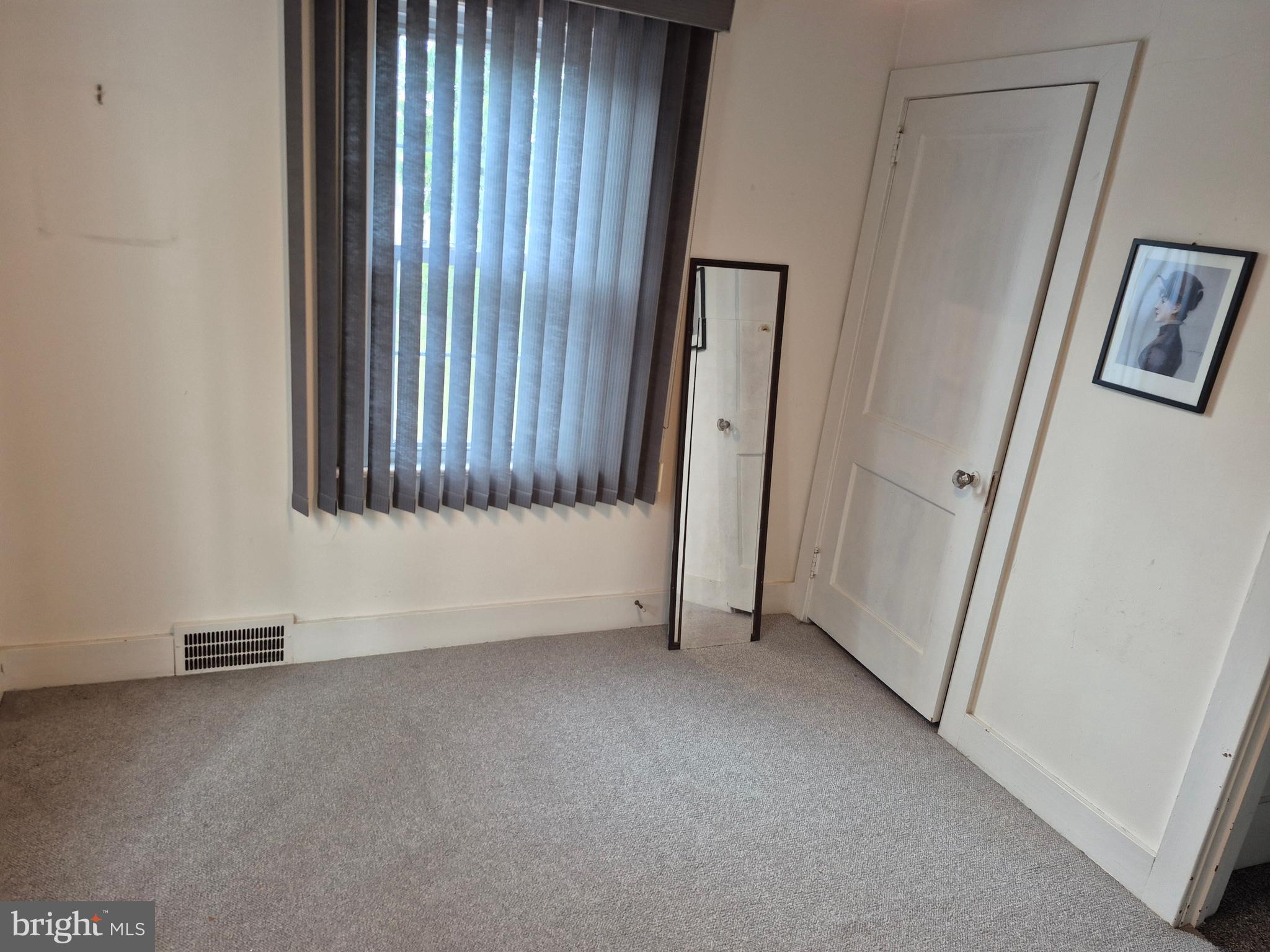 304 Lippincott Avenue Riverside, NJ 08075 - Photo 27 of 33 an empty room with window