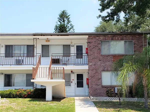$1,300 | 2366 Shelley Street, Unit 6, Clearwater, FL 33765