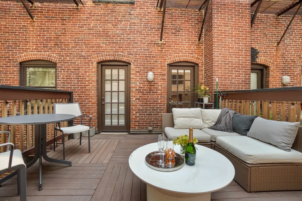 45 St Botolph Street, Unit 203 Boston, MA 02116 - Photo 15 of 17