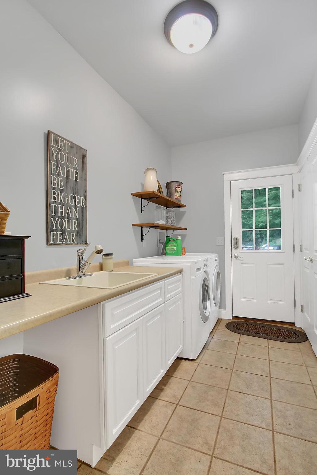 2552 Camp Road Manheim, PA 17545 - Photo 18 of 47