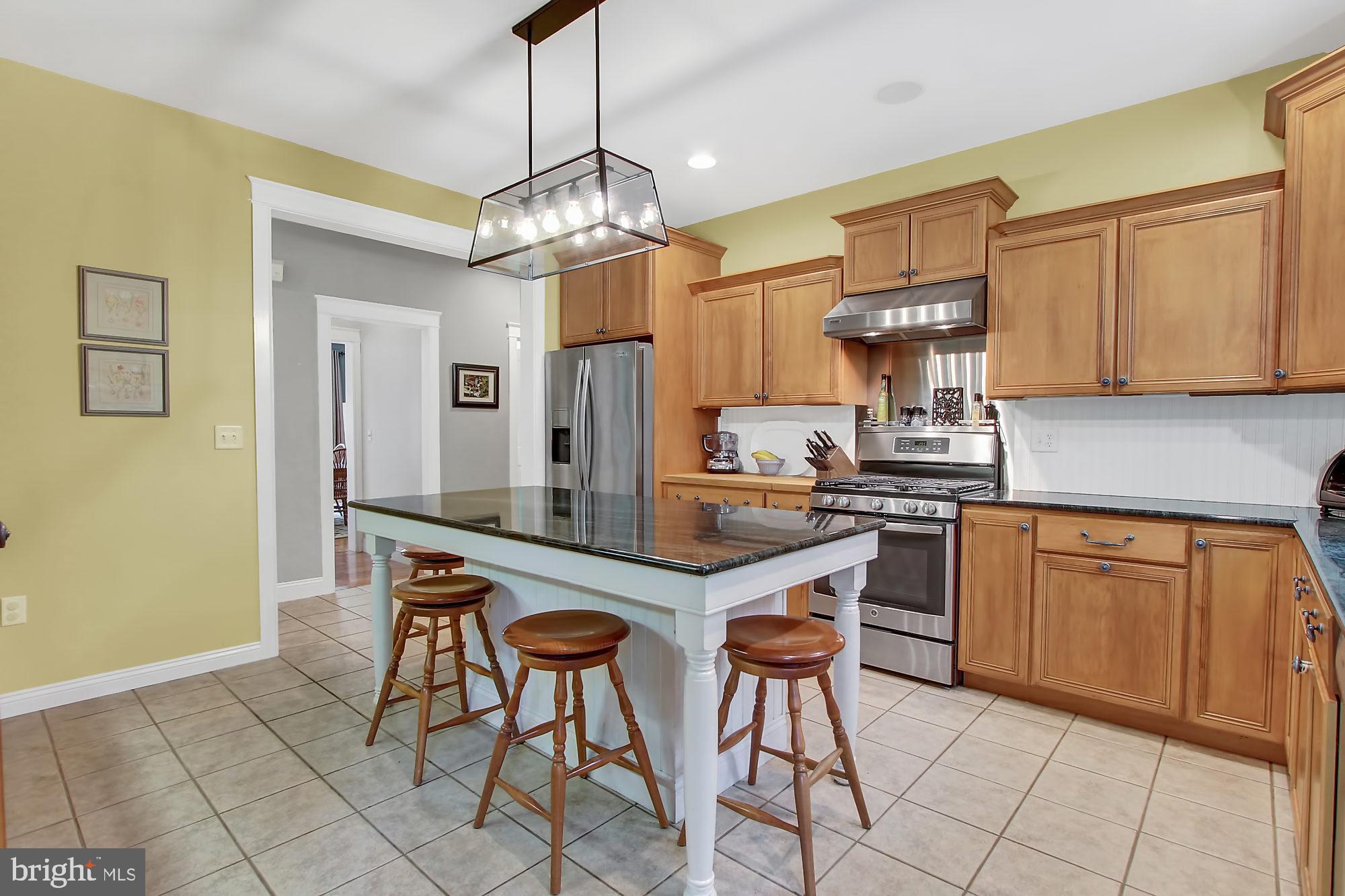 2552 Camp Road Manheim, PA 17545 - Photo 8 of 47