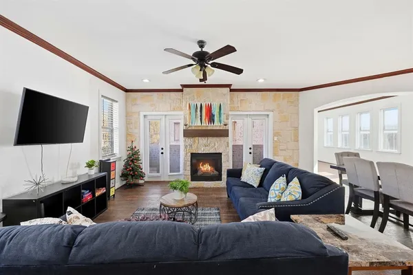$699,998 | 5102 Mission Avenue, Unit 5102, Dallas, TX 75206