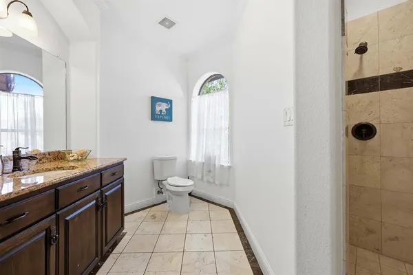 $699,998 | 5102 Mission Avenue, Unit 5102, Dallas, TX 75206
