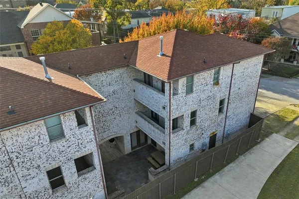 $699,998 | 5102 Mission Avenue, Unit 5102, Dallas, TX 75206