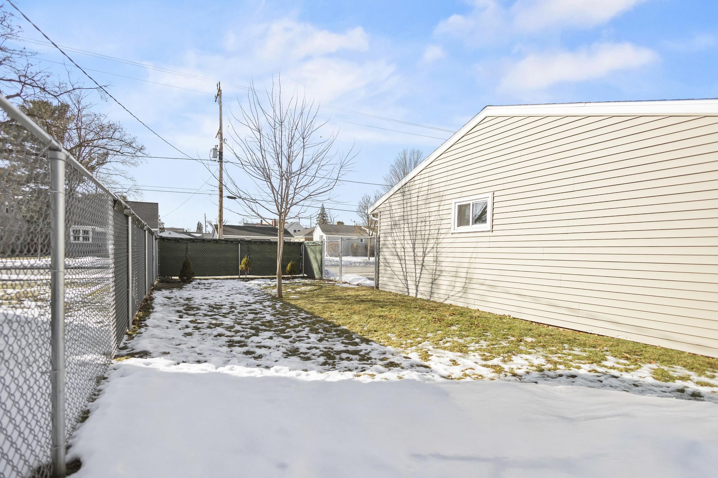 501 East Maple Street Appleton, WI 54915 - Photo 43 of 59