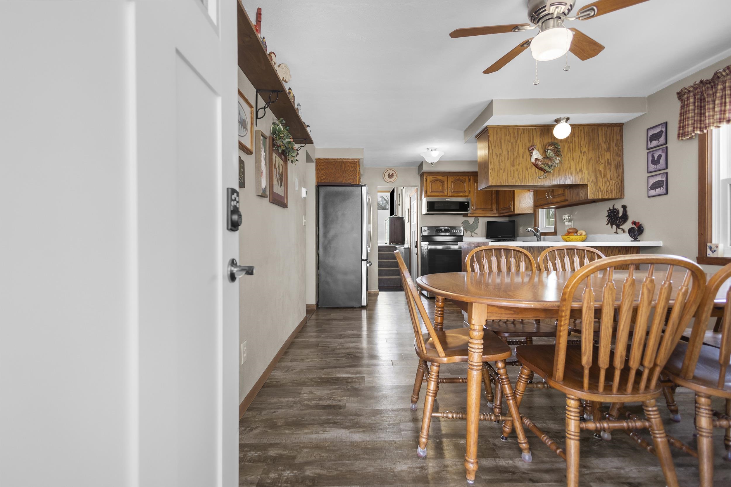 501 East Maple Street Appleton, WI 54915 - Photo 6 of 59