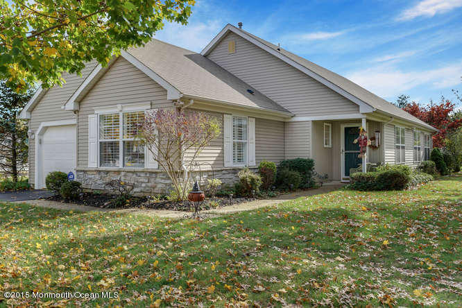 24 Pine Valley Road Lakewood, NJ 08701 - Photo 1 of 16 24 Pine Valley Rd Lakewood-small-001-4-F