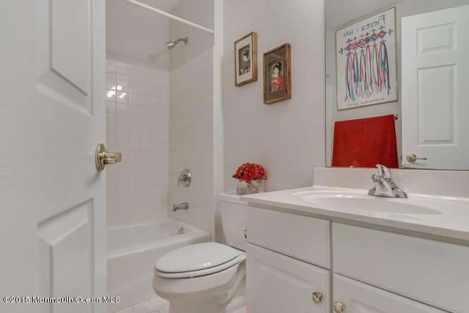 24 Pine Valley Road Lakewood, NJ 08701 - Photo 11 of 16 24 Pine Valley Rd Lakewood-small-028-30-