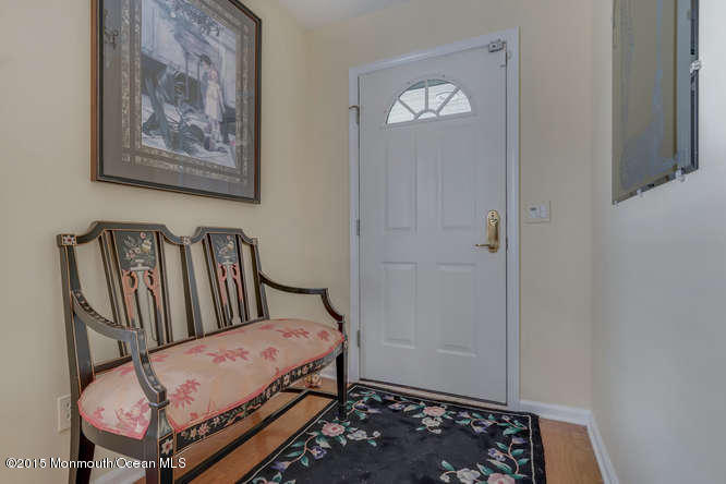 24 Pine Valley Road Lakewood, NJ 08701 - Photo 3 of 16 24 Pine Valley Rd Lakewood-small-009-23-