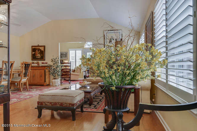 24 Pine Valley Road Lakewood, NJ 08701 - Photo 4 of 16 24 Pine Valley Rd Lakewood-small-010-7-L
