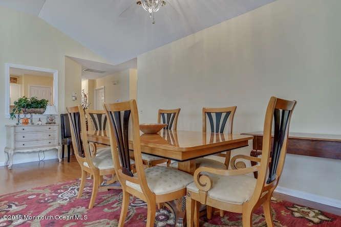 24 Pine Valley Road Lakewood, NJ 08701 - Photo 8 of 16 24 Pine Valley Rd Lakewood-small-018-20-