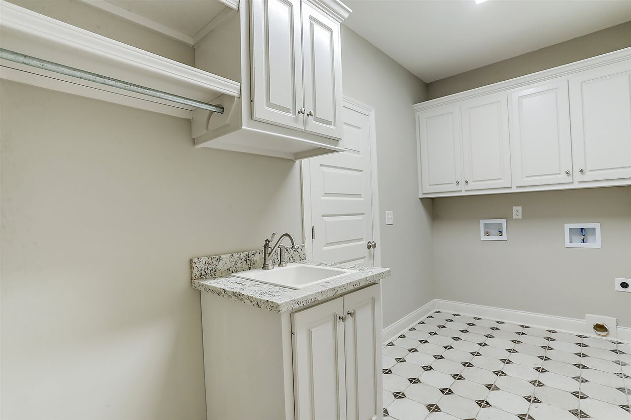 787 Clover Rdg Way Brandon, MS 39047 - Photo 13 of 28 Photo 14