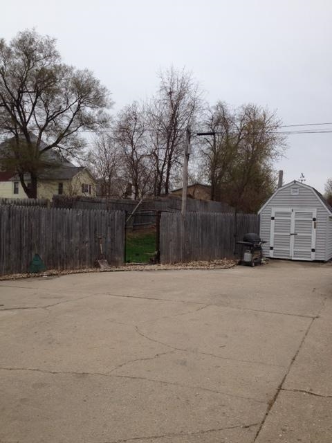 138 West Maple Street Canton, IL 61520 - Photo 25 of 26 Gallery Image 25