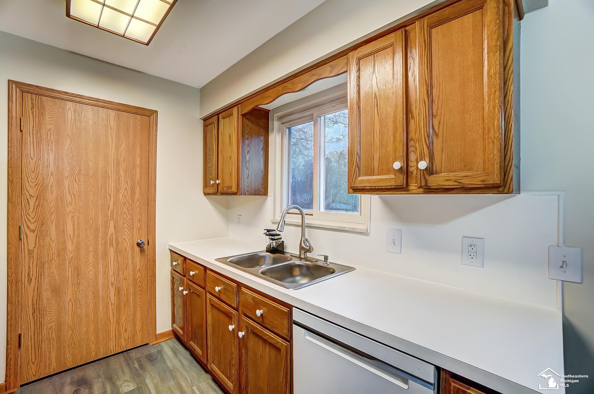 3116 Smith Road Lambertville, MI 48144 - Photo 15 of 49 Gallery Image 15