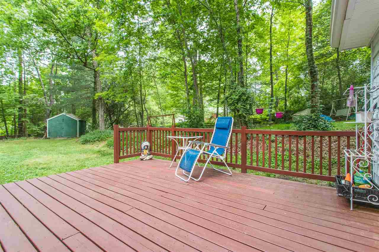 3801 Donna Road Raleigh, NC 27604 - Photo 27 of 30 Deck to back yard