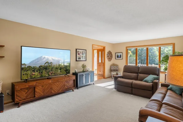 $464,900 | 2600 Le Homme Dieu View Northeast, Alexandria, MN 56308