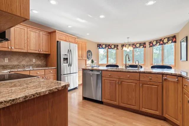 $464,900 | 2600 Le Homme Dieu View Northeast, Alexandria, MN 56308