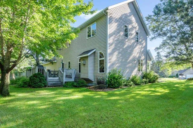 $464,900 | 2600 Le Homme Dieu View Northeast, Alexandria, MN 56308