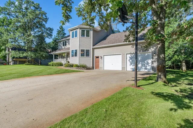 $464,900 | 2600 Le Homme Dieu View Northeast, Alexandria, MN 56308