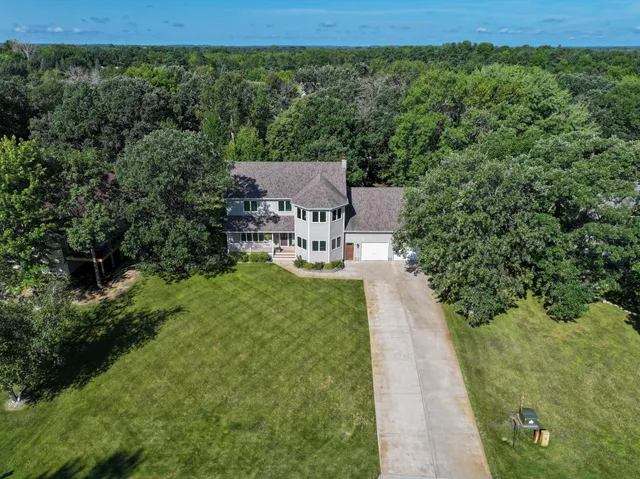 $464,900 | 2600 Le Homme Dieu View Northeast, Alexandria, MN 56308