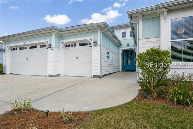 $725,000 | 1486 St Somewhere Drive, Hardeeville, SC 29927