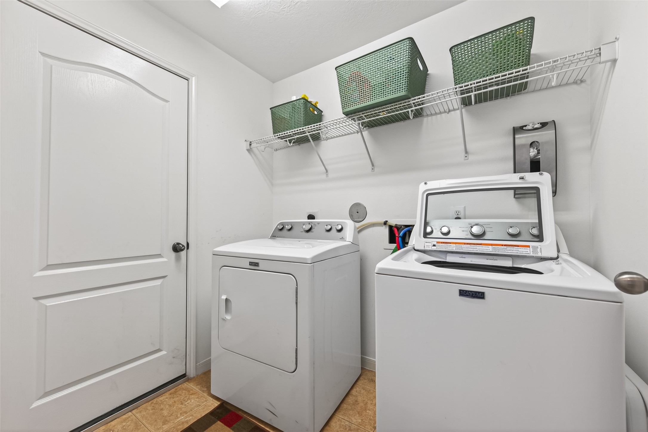 8622 Henrico Lane Rosenberg, TX 77469 - Photo 17 of 20 Washer and Dryer stay with the home!