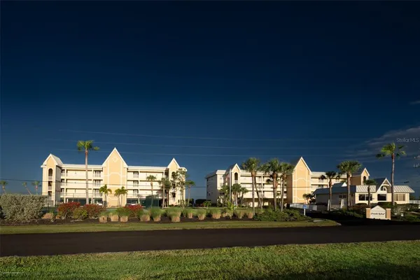 $2,295 | 101 North Marion Court, Unit 133, Punta Gorda, FL 33950