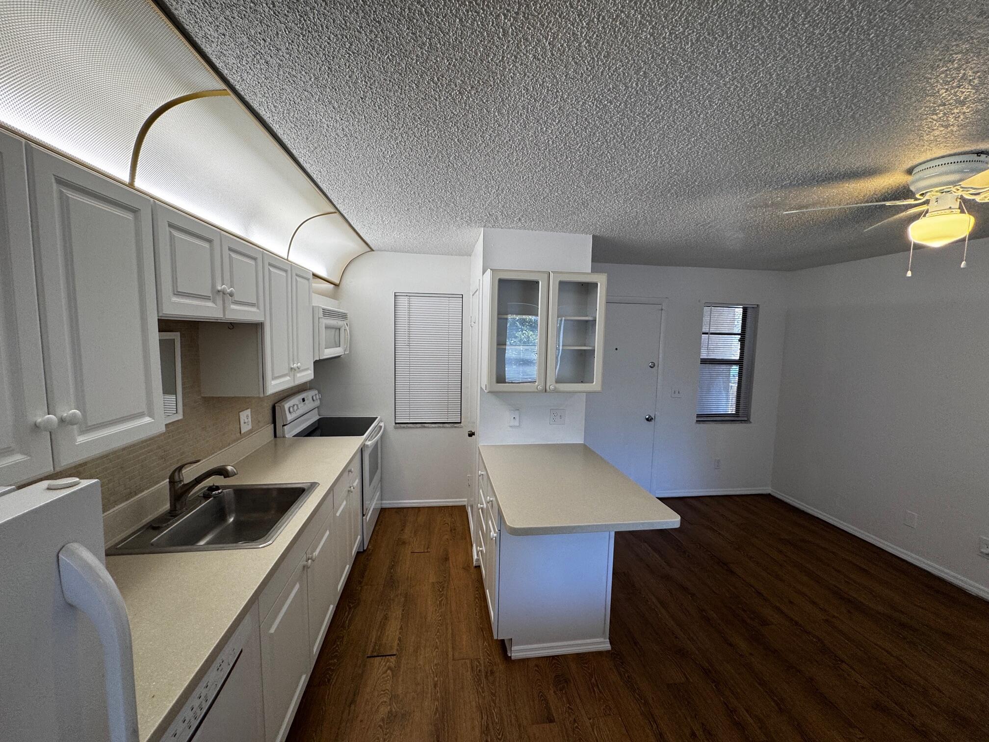 1021 Southeast Monterey Road, Unit 143 Stuart, FL 34994 - Photo 8 of 12 IMG_4647