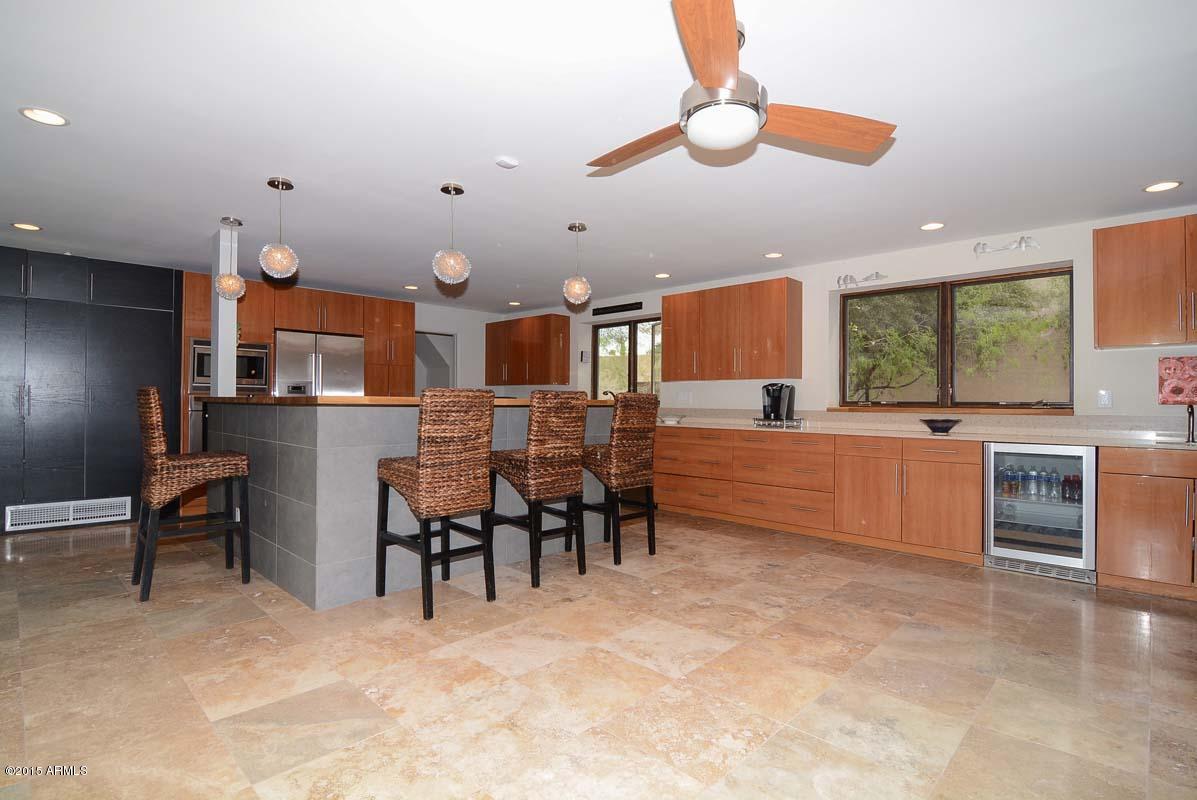 5409 East Camello Road Phoenix, AZ 85018 - Photo 13 of 45 Kitchen.jpg