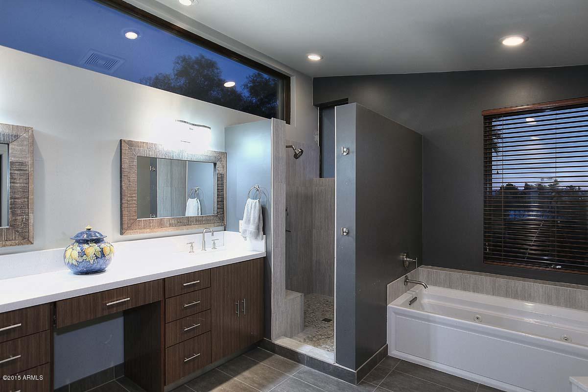 5409 East Camello Road Phoenix, AZ 85018 - Photo 35 of 45 Night-Master Bath.jpg