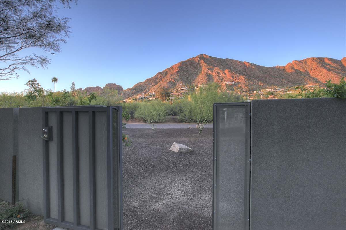 5409 East Camello Road Phoenix, AZ 85018 - Photo 43 of 45 Sunset Mountain View.jpg