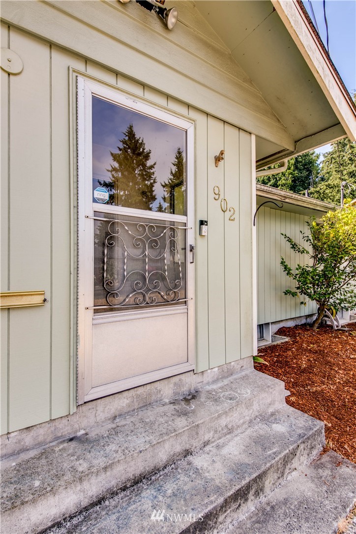 902 South Mullen Street Tacoma, WA 98405 - Photo 5 of 30 a view of a front door of the house