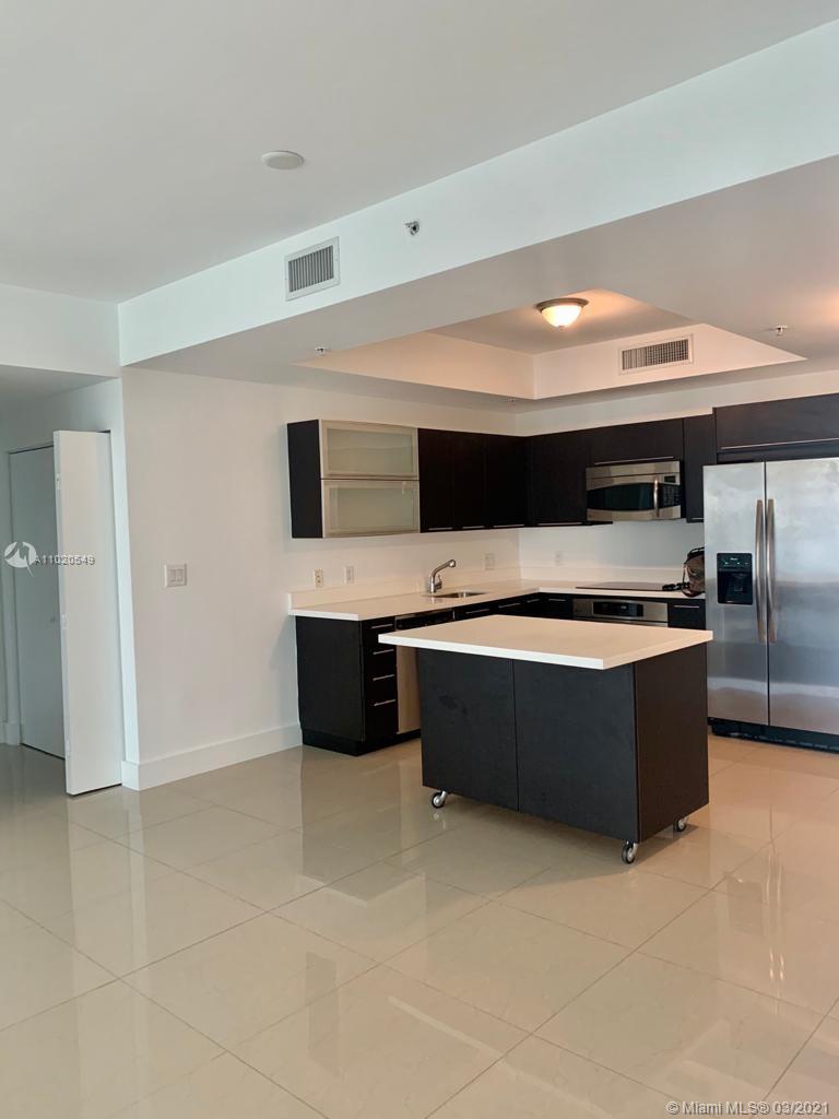 90 Southwest 3rd Street, Unit 3511 Miami, FL 33130 - Photo 2 of 26 Gallery Image 2