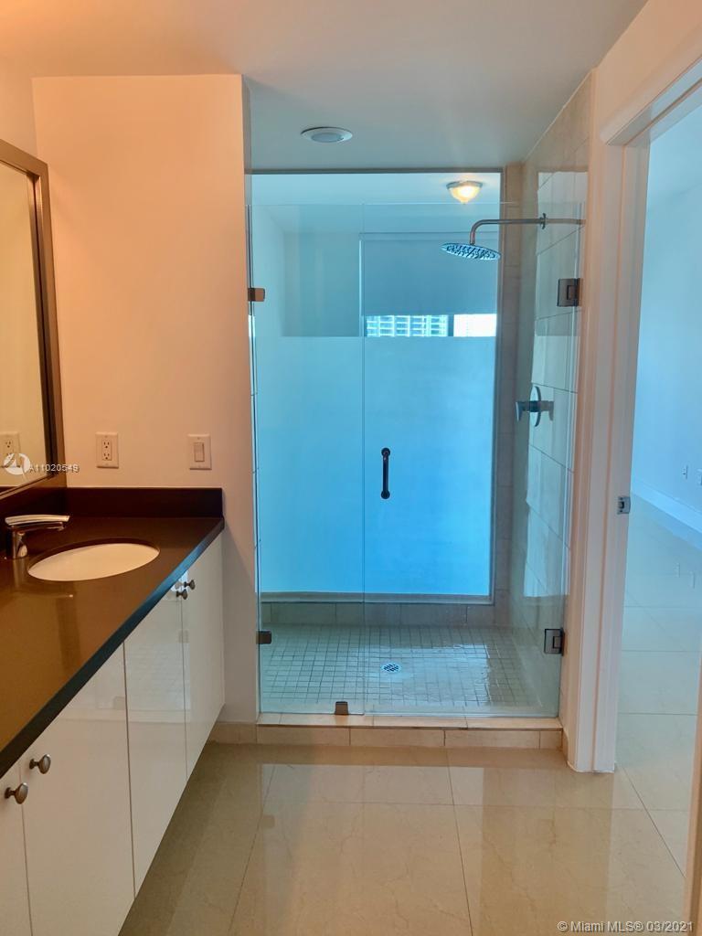 90 Southwest 3rd Street, Unit 3511 Miami, FL 33130 - Photo 15 of 26 Gallery Image 15