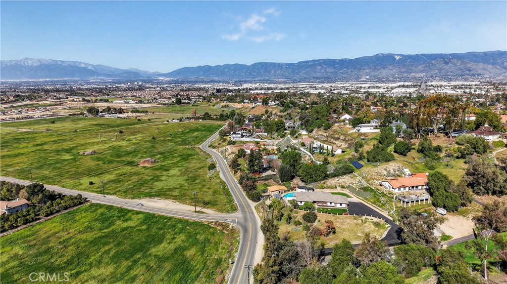 11891 San Timoteo Canyon Road Redlands, CA 92373 - Photo 66 of 68 a view of a city with mountains in the background