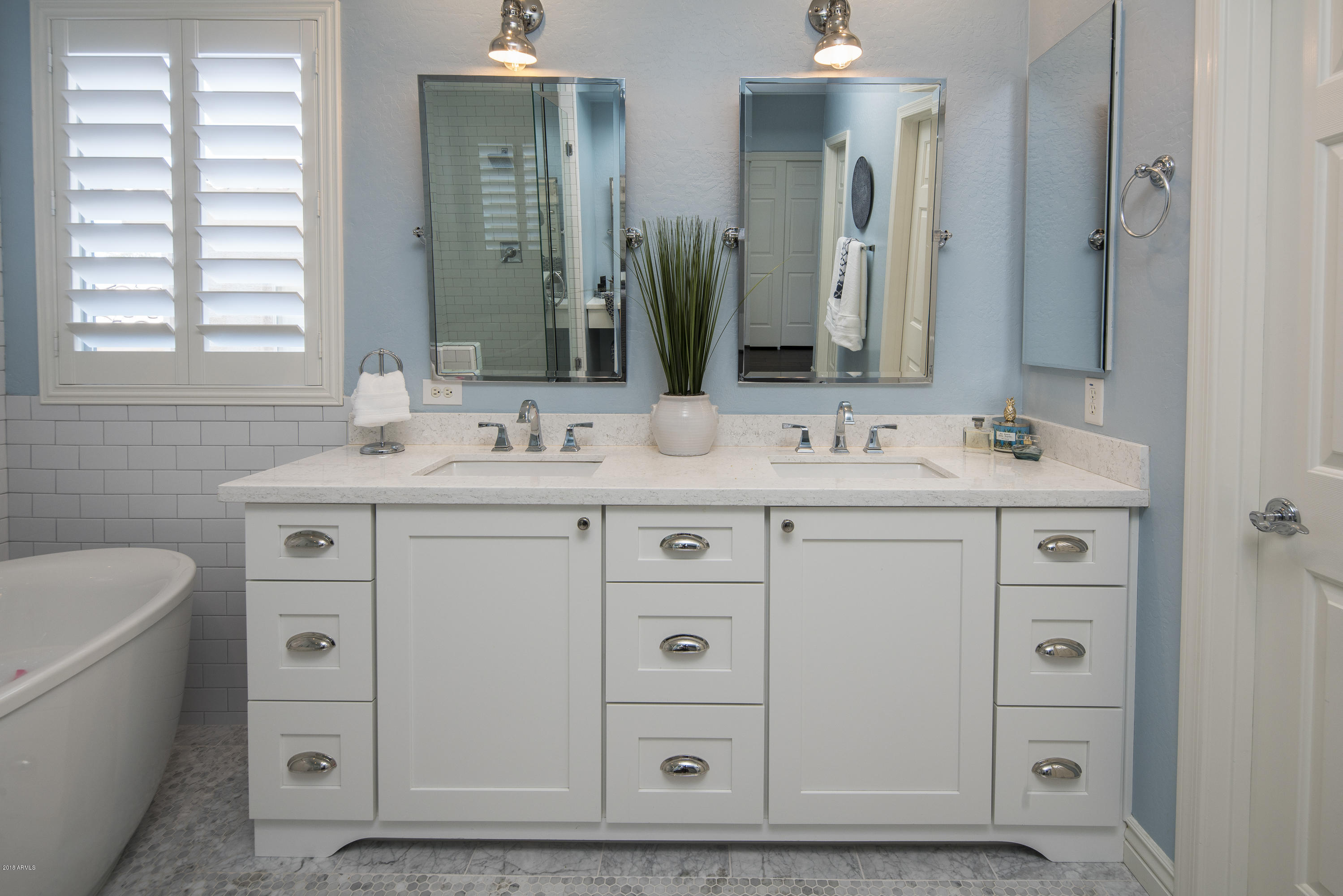 22012 North 36th Way Phoenix, AZ 85050 - Photo 41 of 80 Master Vanity