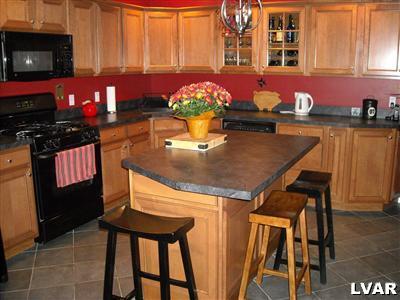 4156 Ross Road Bethlehem, PA 18020 - Photo 12 of 26