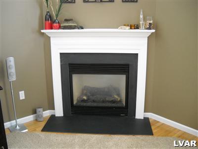 4156 Ross Road Bethlehem, PA 18020 - Photo 8 of 26