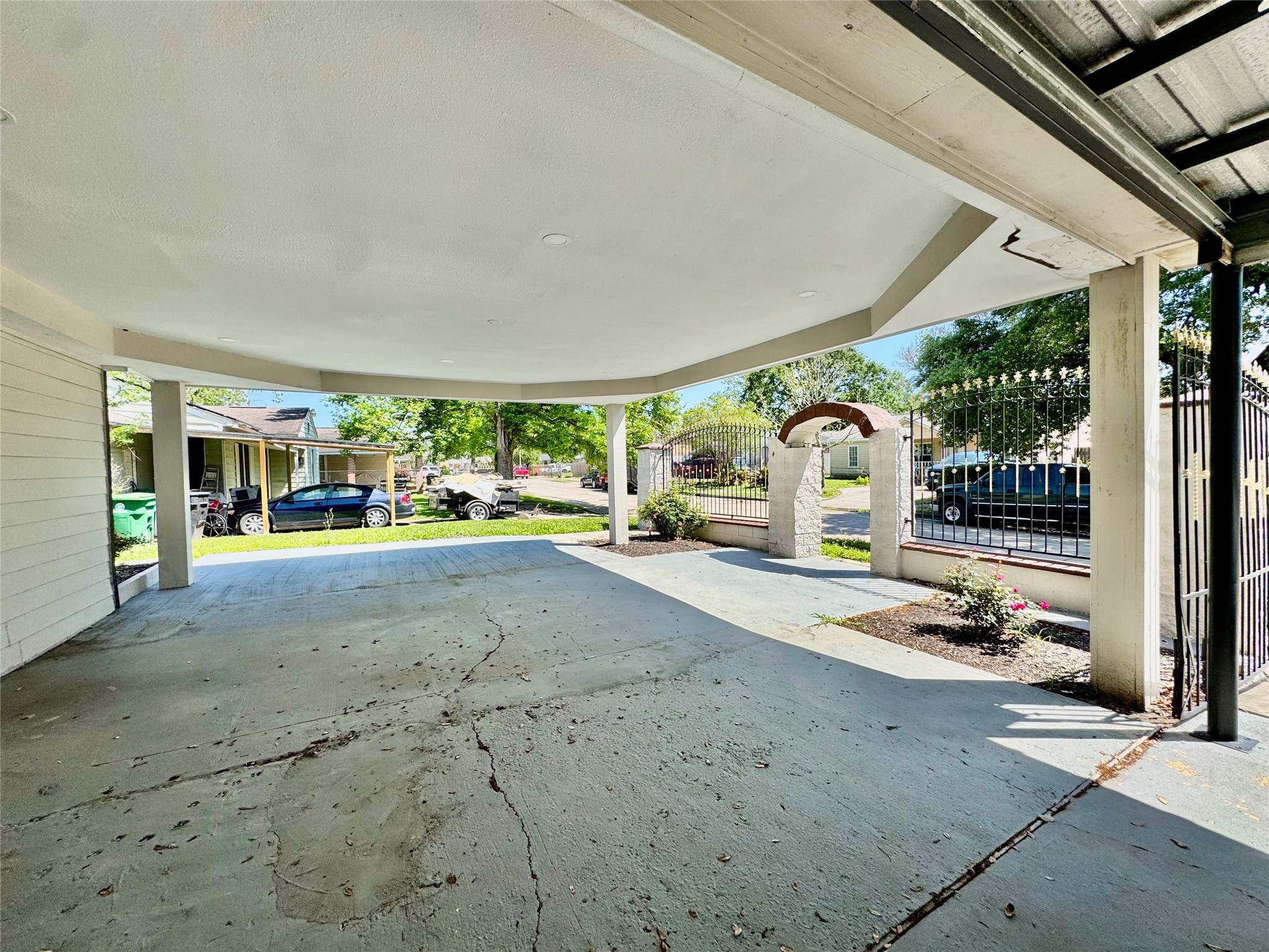 4613 Dewberry Street Houston, TX 77021 - Photo 3 of 17 a view of outdoor space with porch area