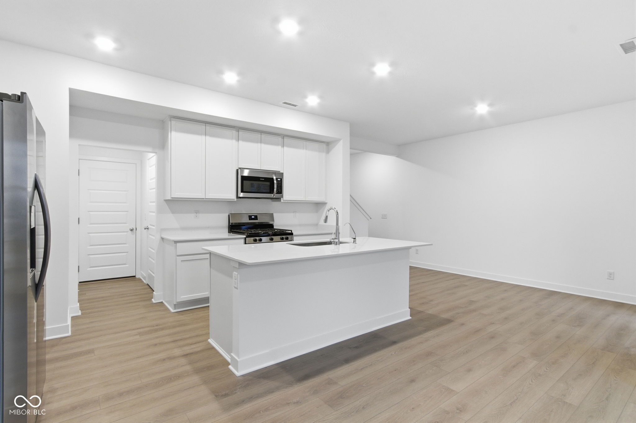 6597 Halsey Street Zionsville, IN 46077 - Photo 14 of 45