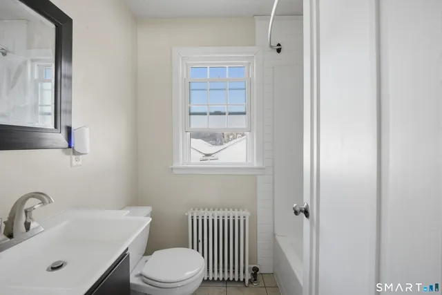 $139,000 | 95 Middle Turnpike West, Unit B4, Manchester, CT 06040