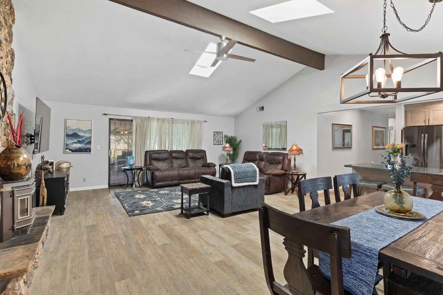 7610 Lake Ridge Circle Elk Grove, CA 95624 - Photo 12 of 48