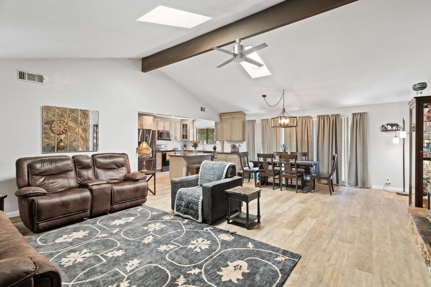 7610 Lake Ridge Circle Elk Grove, CA 95624 - Photo 14 of 48