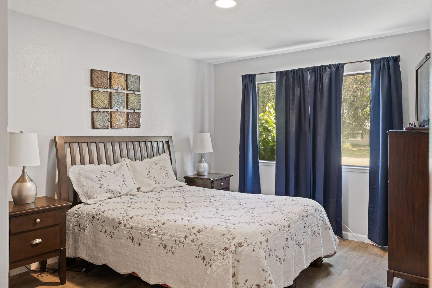 7610 Lake Ridge Circle Elk Grove, CA 95624 - Photo 17 of 48